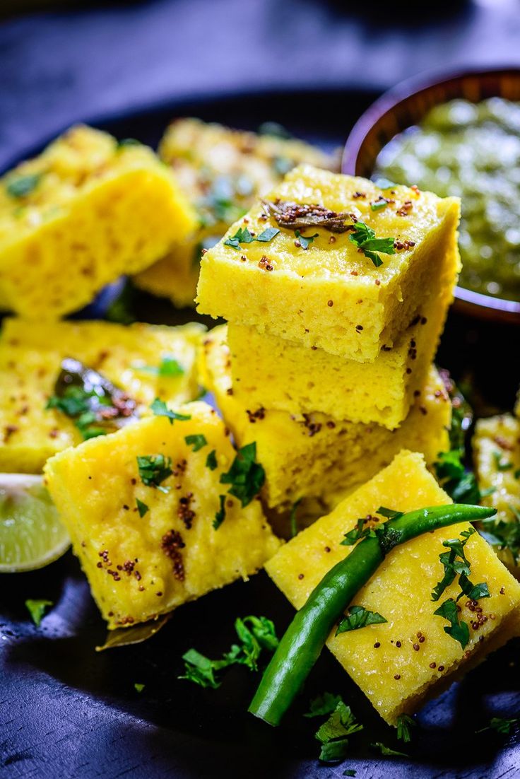 couple of dhokla in a plate